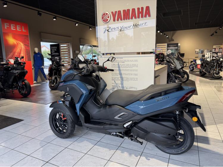 YAMAHA TRICITY 300
