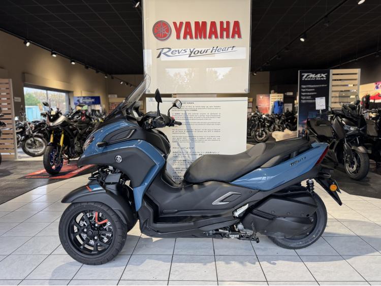 YAMAHA TRICITY 300