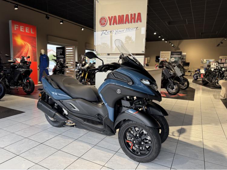 YAMAHA TRICITY 300
