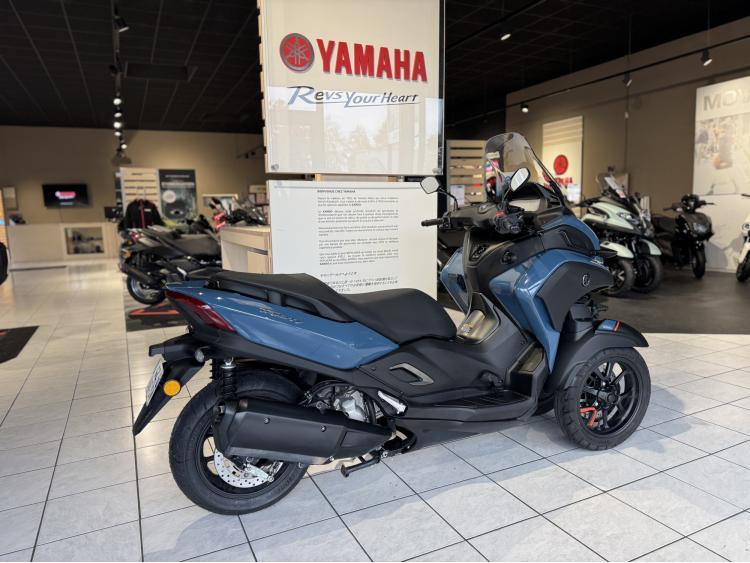 YAMAHA TRICITY 300